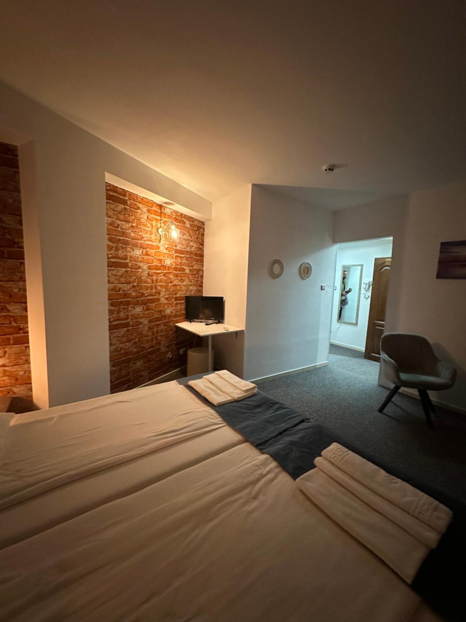 Brilliance Hotel Varna Buitenkant foto